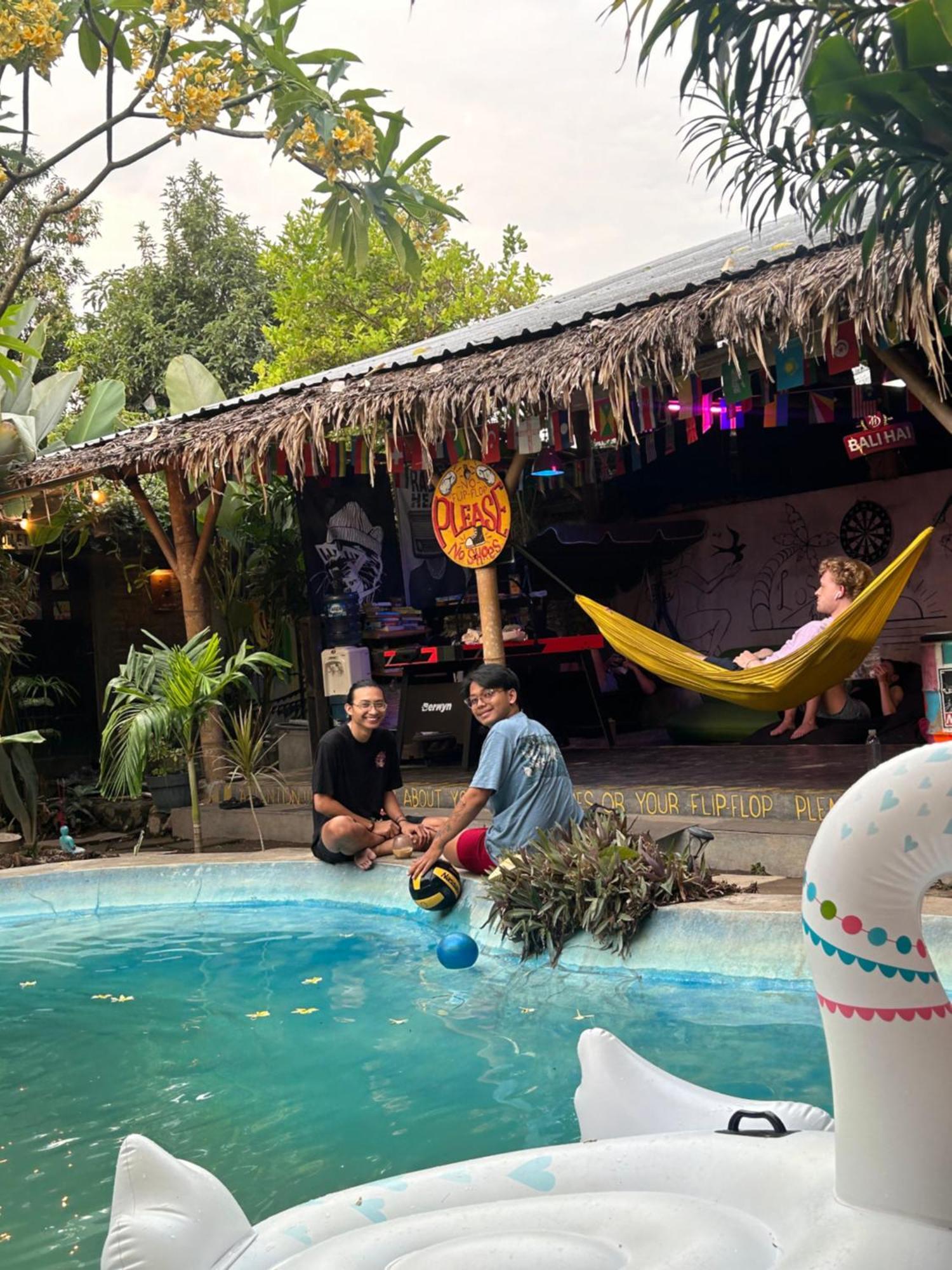 Losmanos Hostel Yogyakarta Luaran gambar