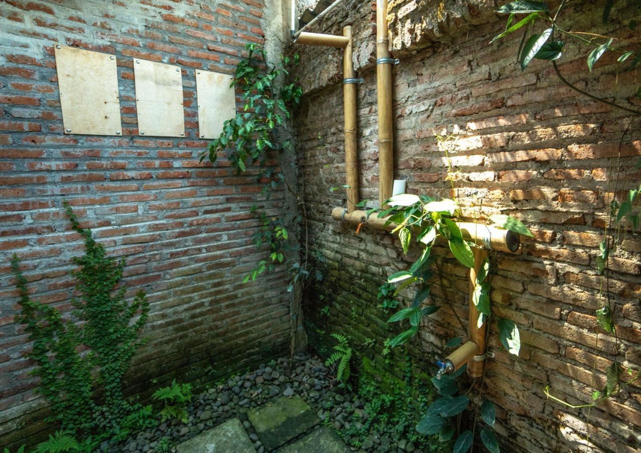 Losmanos Hostel Yogyakarta Luaran gambar