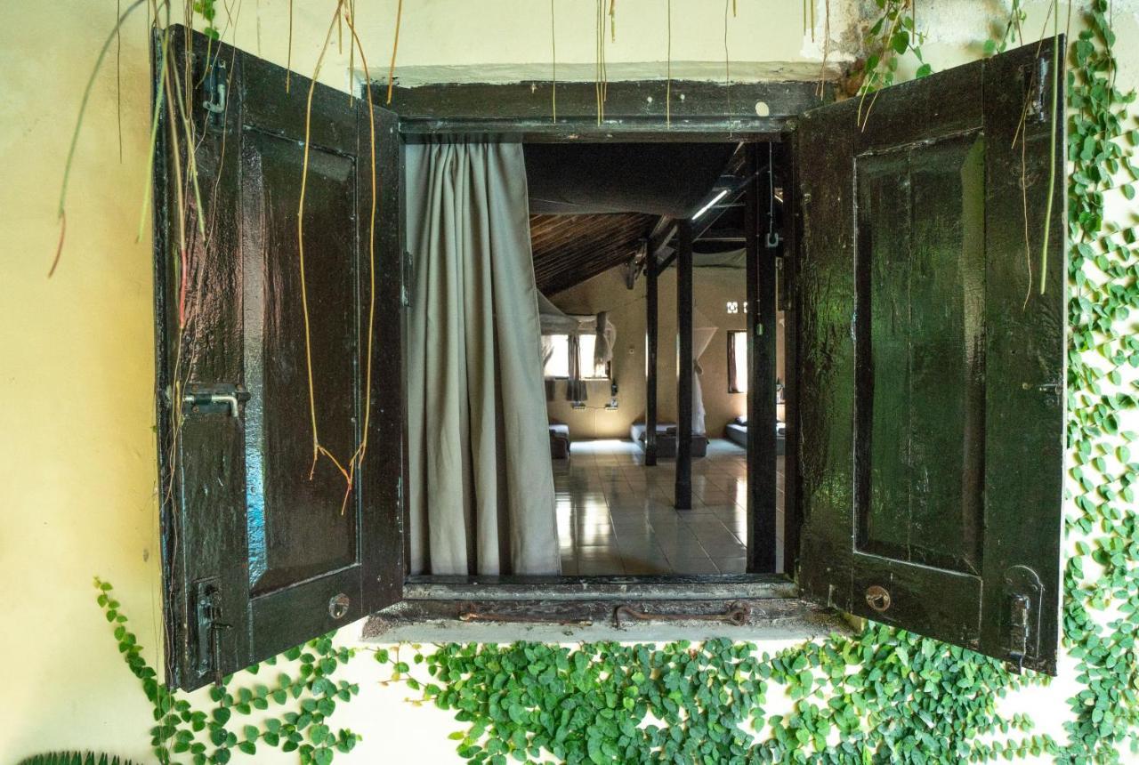 Losmanos Hostel Yogyakarta Luaran gambar